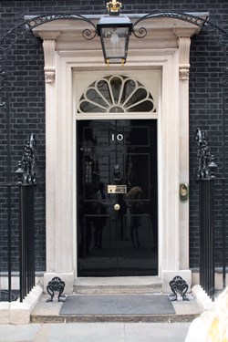 The Bigger Picture: What's going on in No. 10, Biden - a Purple President & the success of Big Pharma