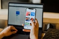 The Hypnotist: Embracing New Technology