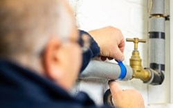 Modern Mindset: Julie Spinks & Jerry Whiteley on Effective Plumbing