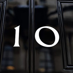 The Bigger Picture: Improving central government, why Britain isn't working & the forthcoming energy revolution 