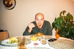 The Hypnotist: Quietening The Inner Voice of Compulsive Eating